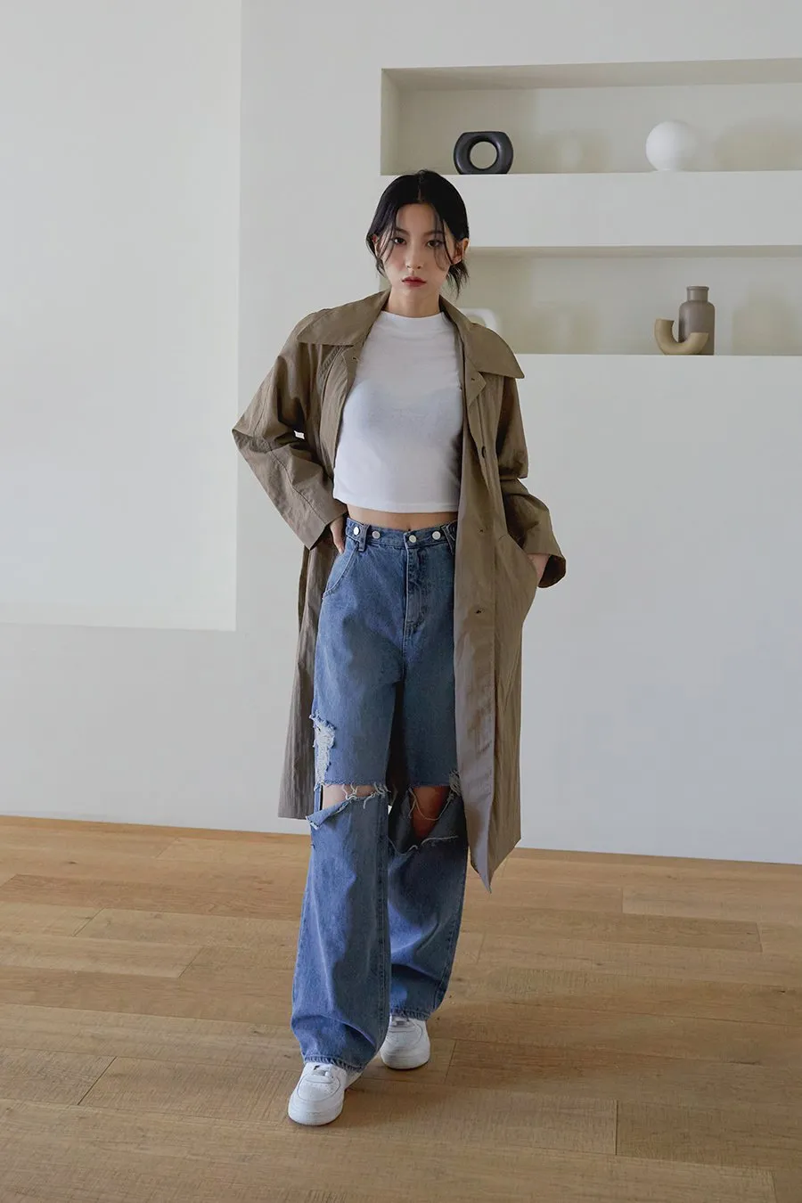 Destroyed Wide Leg Jeans J24