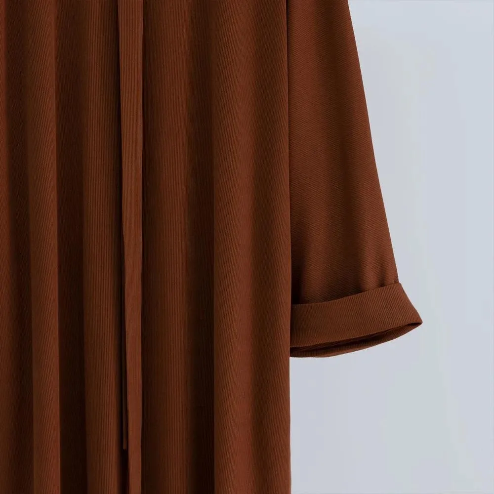 Knitted Winter Abaya for Muslim Women with Ribbed Textures & Warm Design