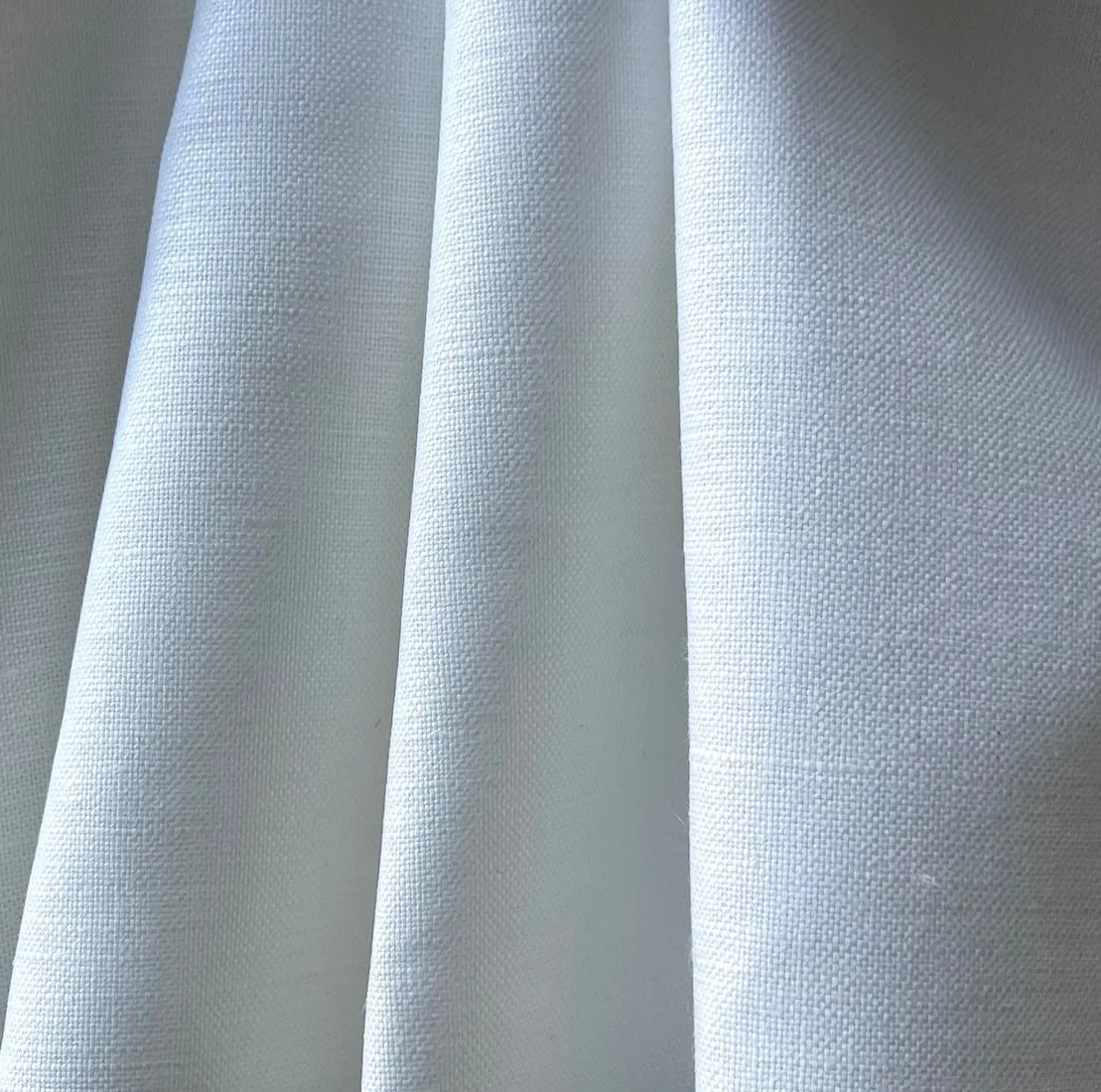 Mid-Weight Bright White Linen (Made in Poland)