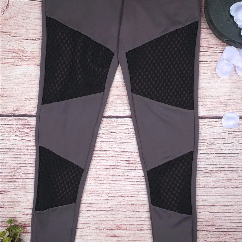 Quick Dry Peek-A-Boo Leggings