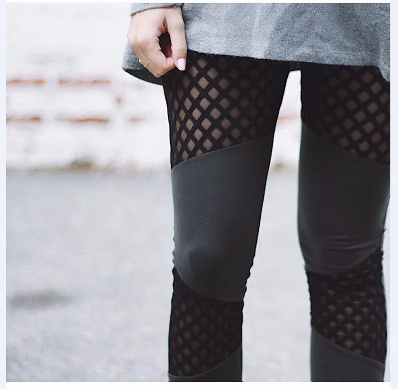 Quick Dry Peek-A-Boo Leggings
