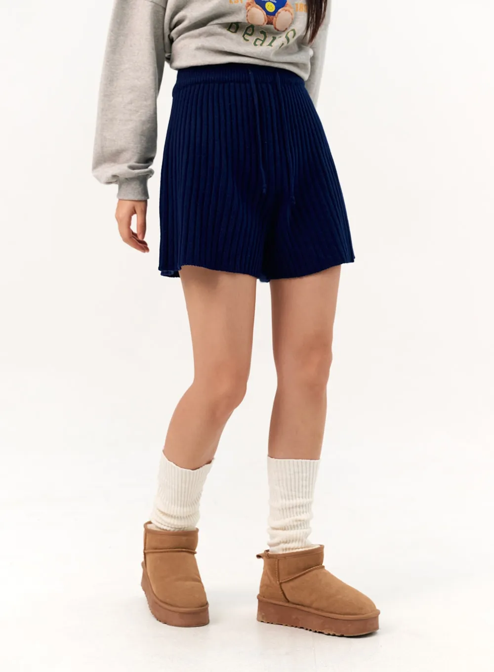 Ribbed Knit Shorts IO317